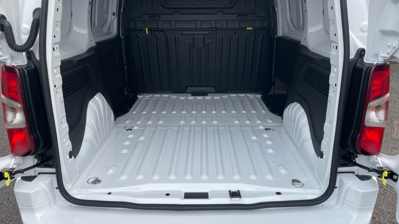 Vauxhall Combo Cargo Combo Diesel 1.5 Turbo D 100ps Pro H1 Van